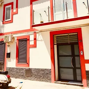 Homestay Casa Escape, Terrasini